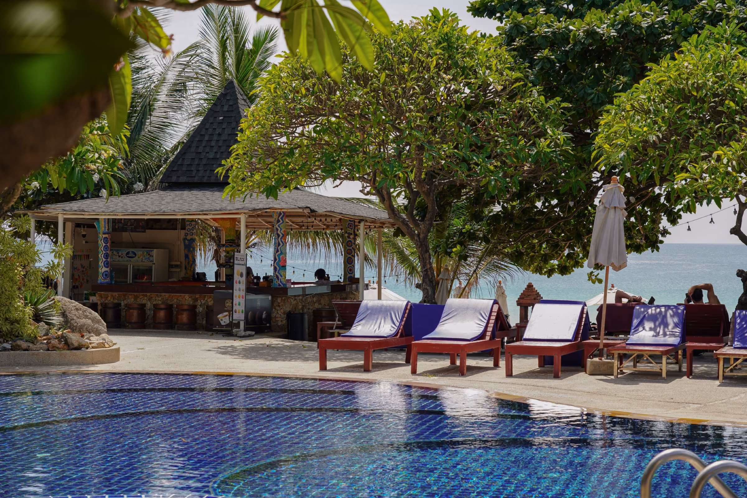 Beachfront Bar — Beachfront Bar 4
