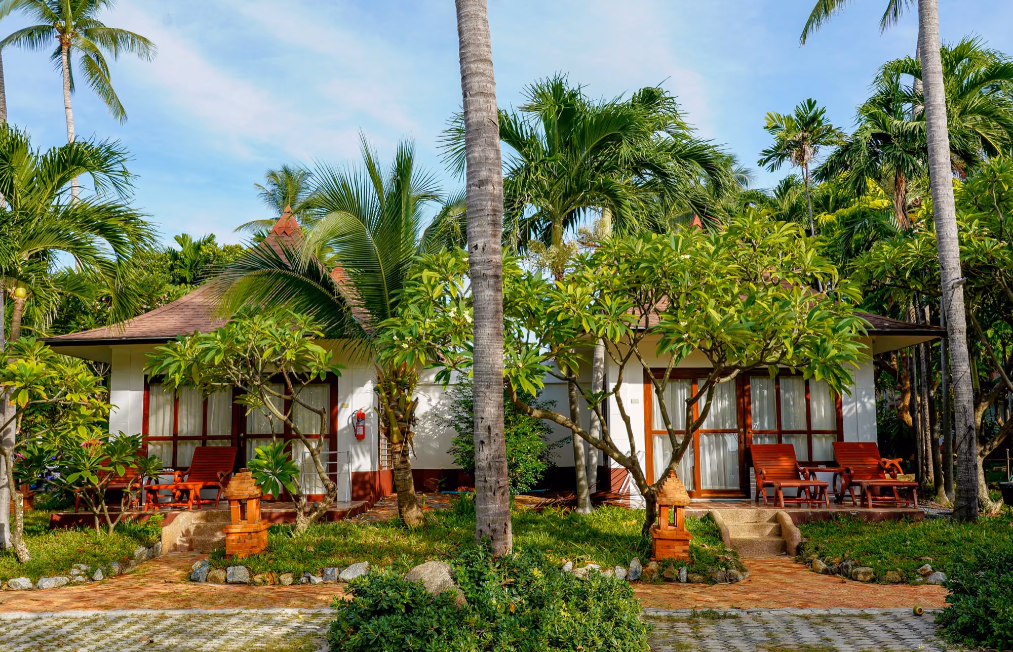 Deluxe Seaview Villa — Terrace & garden 4