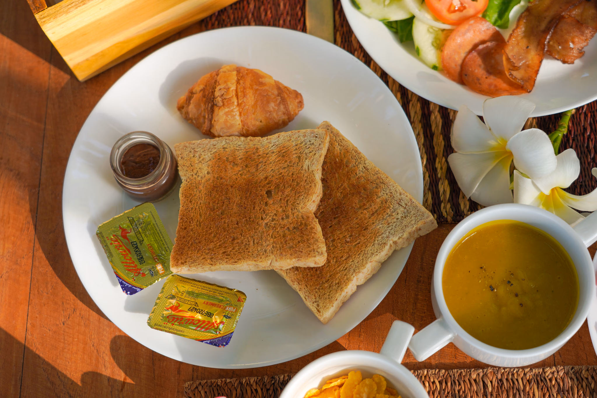 Breakfast at the restaurant, Chaweng Buri Resort