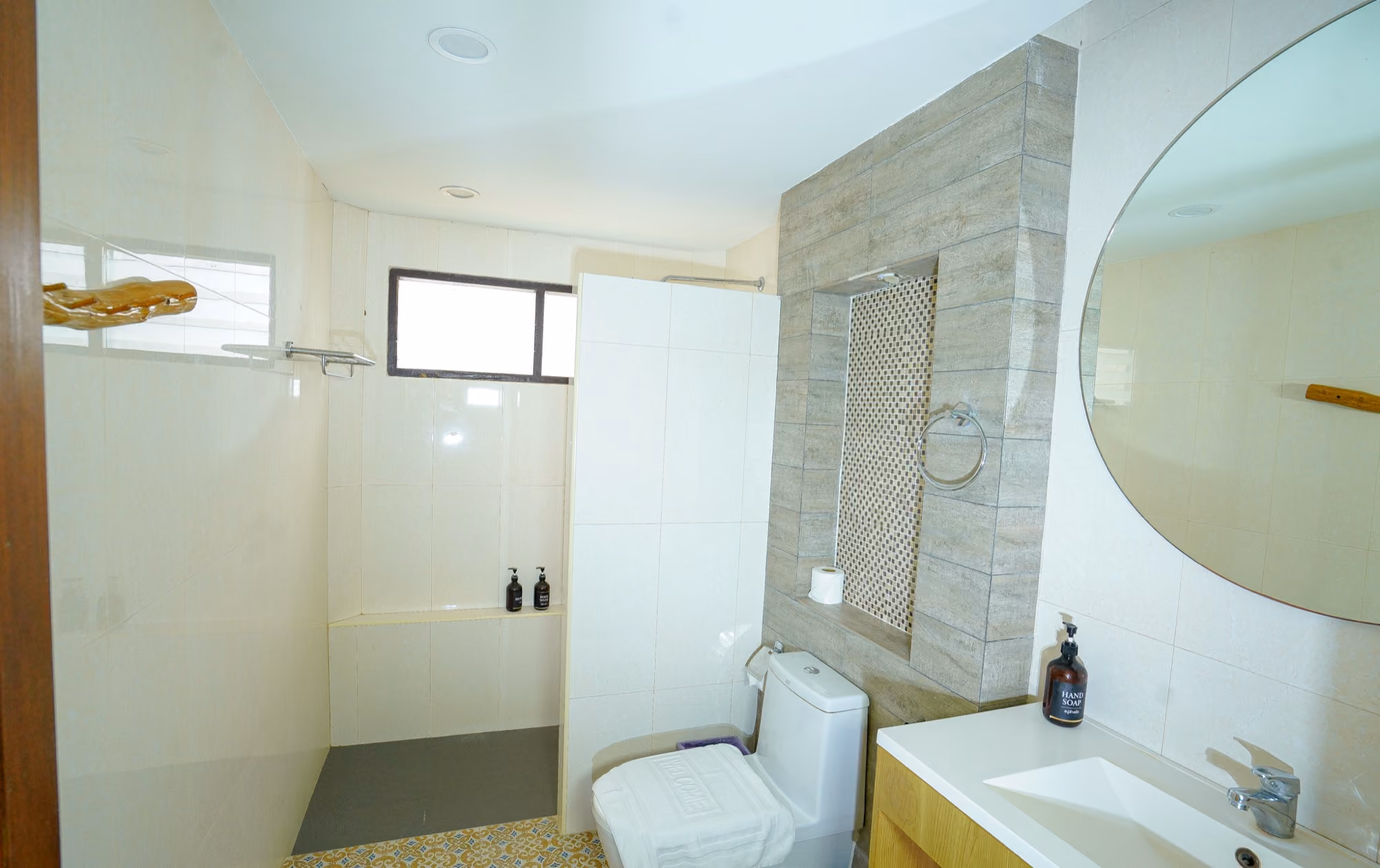 Grand Family Plunge Pool Villa — Bathroom 4